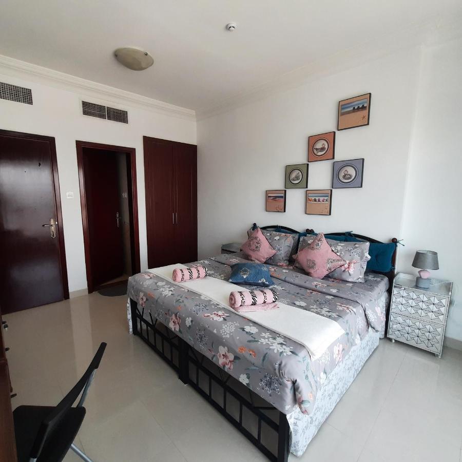 Beach Side Private Room Near Expo Center Sharjah Exterior foto